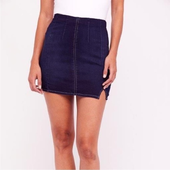 Free People Femme Fetale Mini Denim Skirt Pull On Elastic Waistband size M - Picture 1 of 14